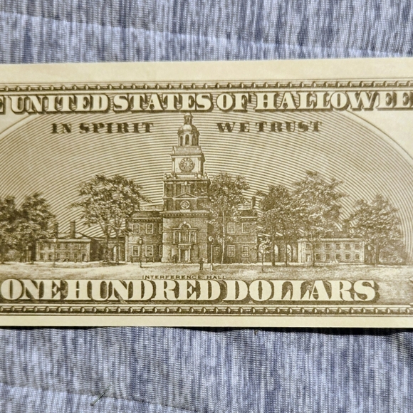 Fun And Collectable Novelty 100 Dollar Bill Prop. United States Of Halloween - Picture 4 of 4